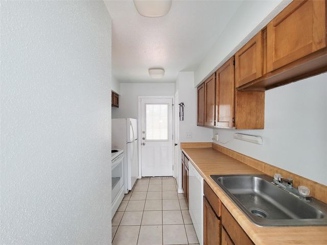 6202 Skyline 32, Houston, TX 77057