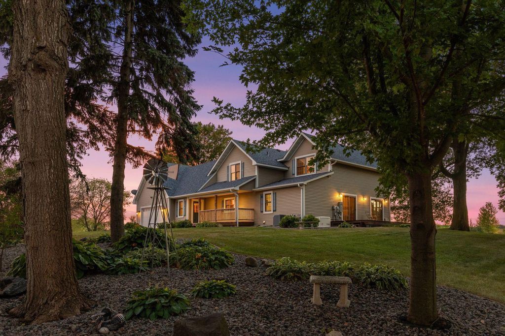 7008 Cavanaugh Green, Greenfield, MN 55373 — exterior