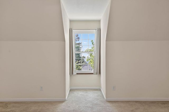 3597 Camino Hills Dr, Camino, CA 95709