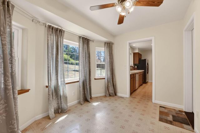 3597 Camino Hills Dr, Camino, CA 95709