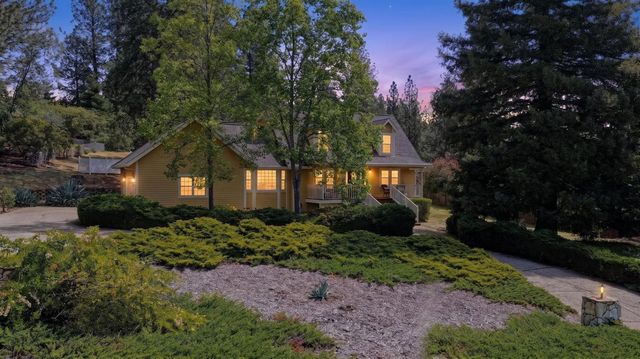 3597 Camino Hills Dr, Camino, CA 95709