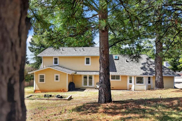 3597 Camino Hills Dr, Camino, CA 95709