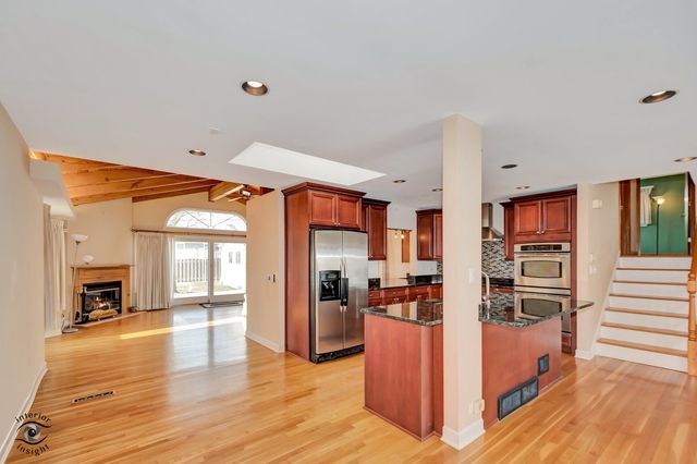 2815 Helen Drive, Glenview, IL 60025