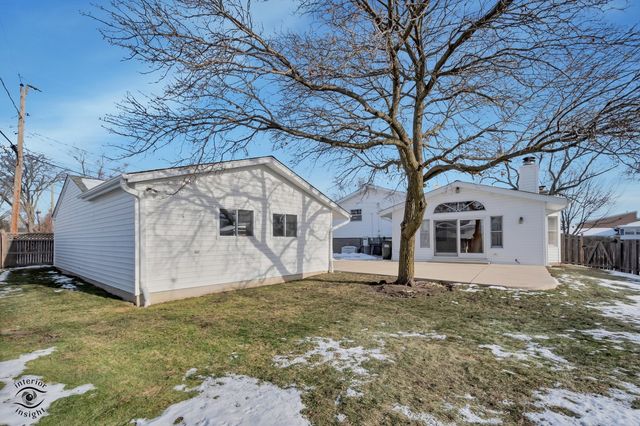 2815 Helen Drive, Glenview, IL 60025