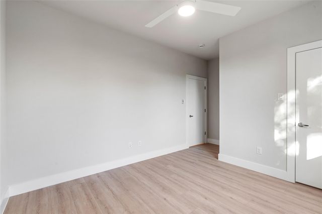 1702 Bringhurst Street B, Houston, TX 77020