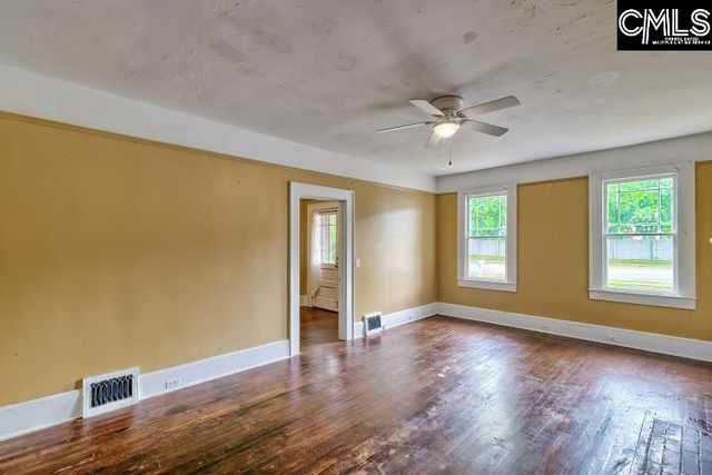 209 W Moultriie Street, Winnsboro, SC 29180