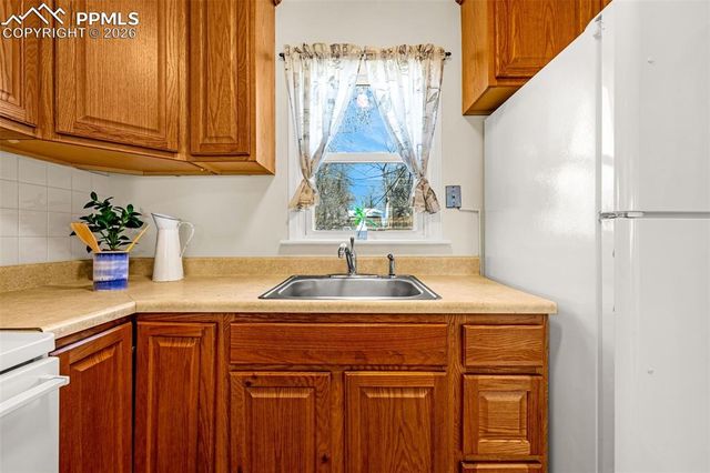 1124 E Las Animas Street, Colorado Springs, CO 80910