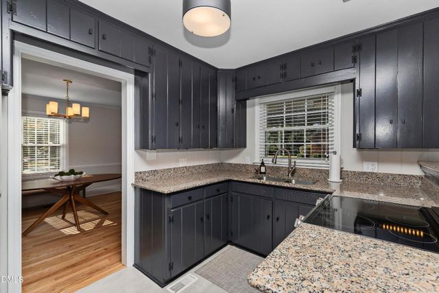 1006 W Divine Street, Dunn, NC 28334