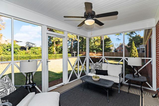 1006 W Divine Street, Dunn, NC 28334