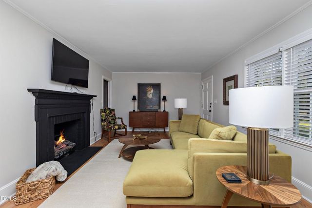 1006 W Divine Street, Dunn, NC 28334