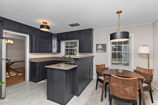 1006 W Divine Street, Dunn, NC 28334