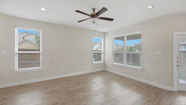 740 GRISTMILL DR, New Braunfels, TX 78130
