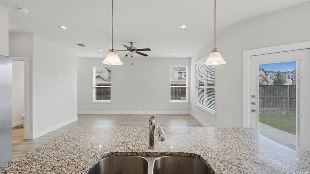 740 GRISTMILL DR, New Braunfels, TX 78130