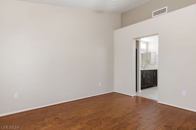 10009 Keysborough Drive, Las Vegas, NV 89134