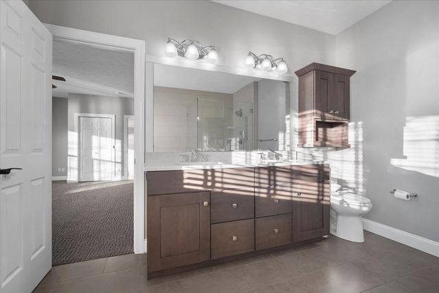 1410 Broad Creek Road, Bloomington, IL 61704