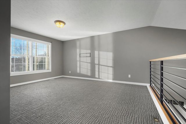 1410 Broad Creek Road, Bloomington, IL 61704