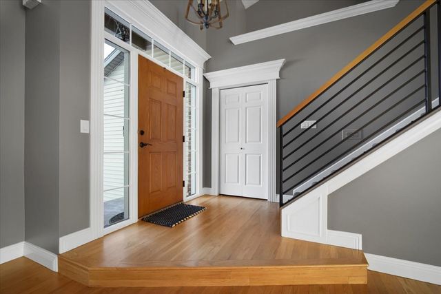 1410 Broad Creek Road, Bloomington, IL 61704