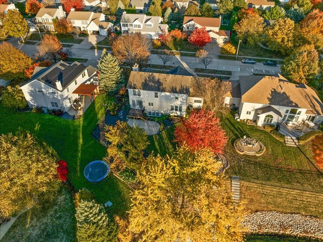 1410 Broad Creek Road, Bloomington, IL 61704