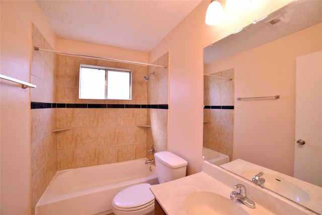 470 Buoy Road, Houston, TX 77598