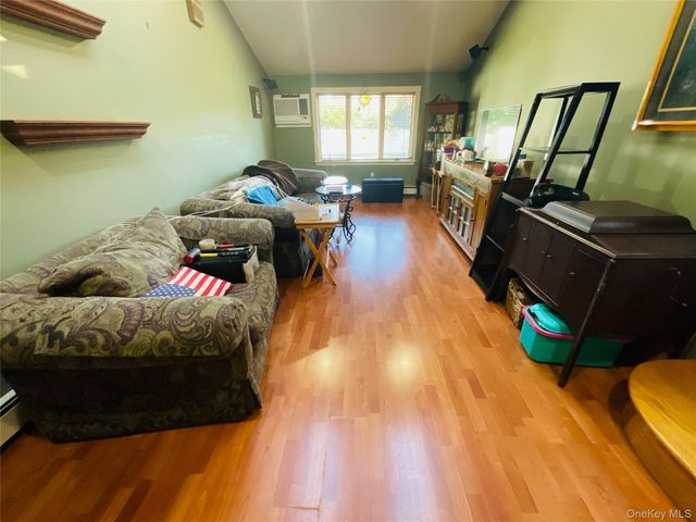 2306 Fowler Street, North Bellmore, NY 11710