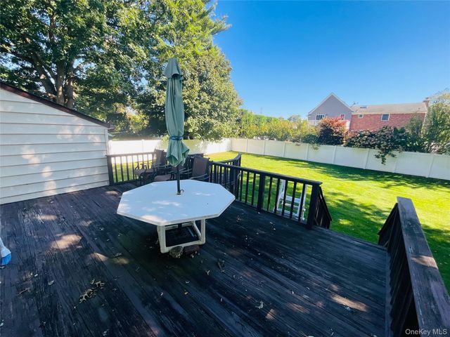 2306 Fowler Street, North Bellmore, NY 11710
