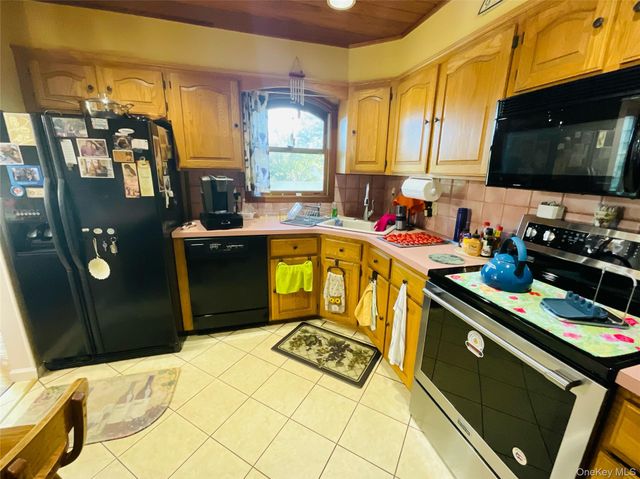2306 Fowler Street, North Bellmore, NY 11710