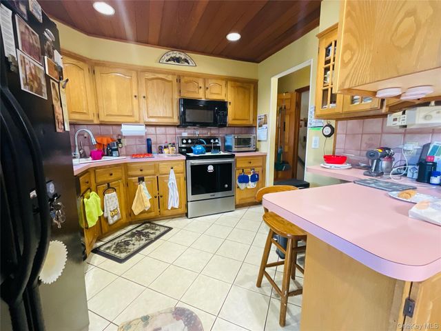 2306 Fowler Street, North Bellmore, NY 11710