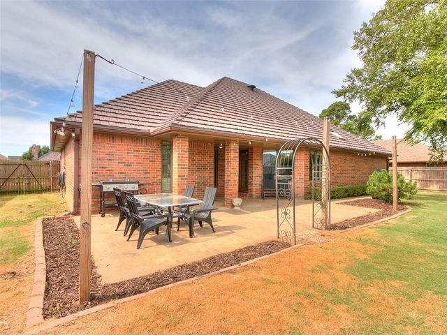 717 SW 113th Street, Oklahoma City, OK 73170
