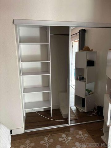 6968 Camino Amero, San Diego, CA 92111