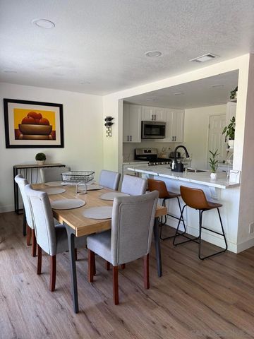 6968 Camino Amero, San Diego, CA 92111