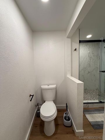 6968 Camino Amero, San Diego, CA 92111