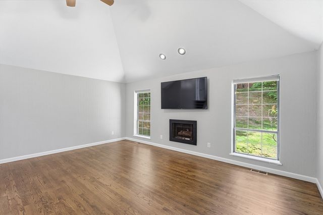 48 Perkins Ct 48, Haverhill, MA 01832