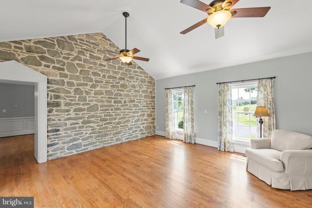 582 MILLER RD, Winchester, VA 22602