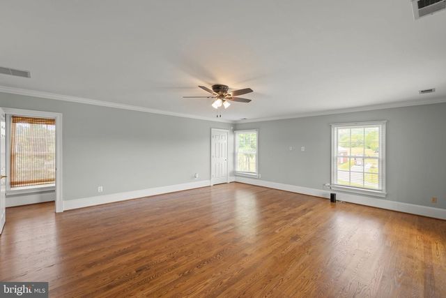 582 MILLER RD, Winchester, VA 22602