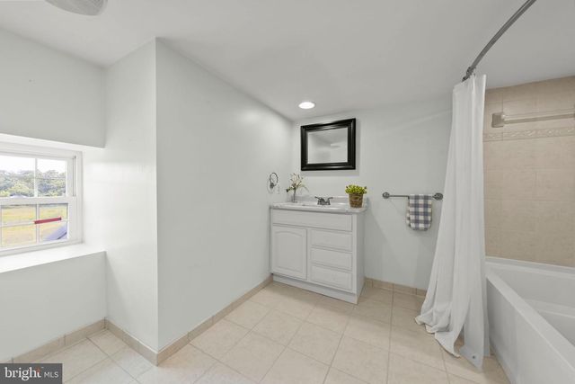 582 MILLER RD, Winchester, VA 22602
