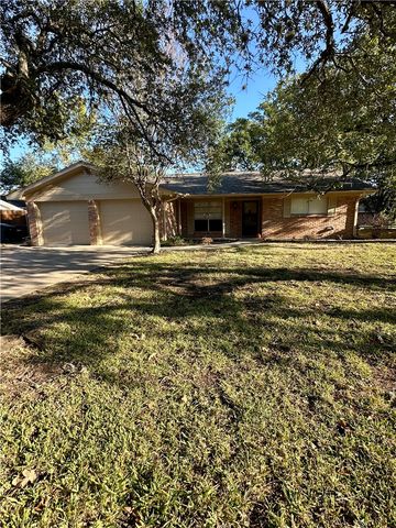 1202 Goode Drive, College Station, TX 77840