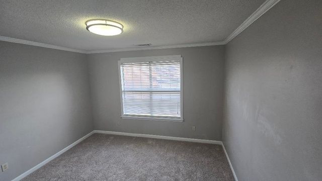 7118 KINGSLAND DR, Memphis, TN 38125