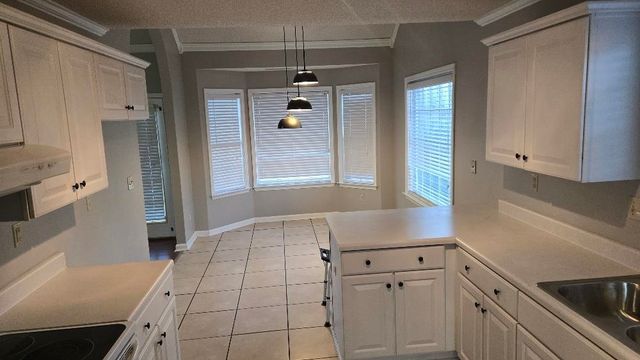 7118 KINGSLAND DR, Memphis, TN 38125