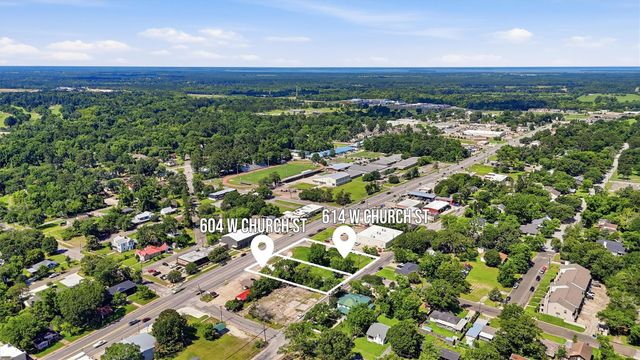 614 W Church Street, Livingston, TX 77351