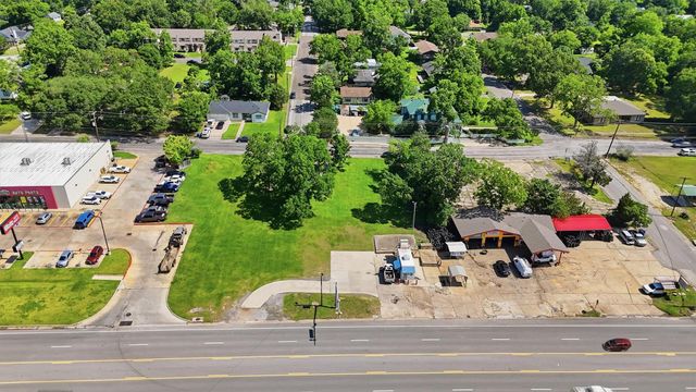614 W Church Street, Livingston, TX 77351