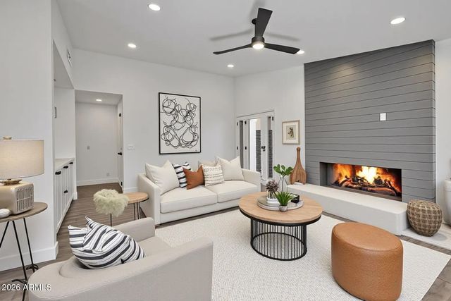 2923 S BALA Drive, Tempe, AZ 85282