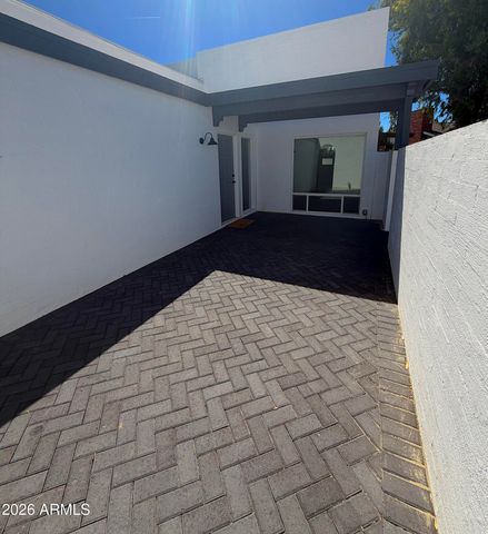 2923 S BALA Drive, Tempe, AZ 85282