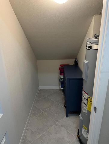 2663 MEAD AVENUE, St Cloud, FL 34771