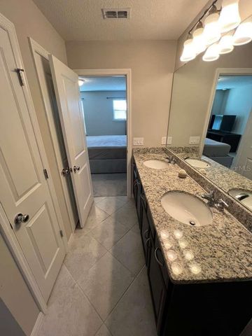 2663 MEAD AVENUE, St Cloud, FL 34771