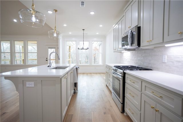 30 Merritt Drive, Bella Vista, AR 72714