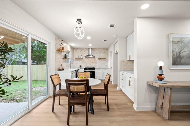 2107 Cindy LN, Austin, TX 78727