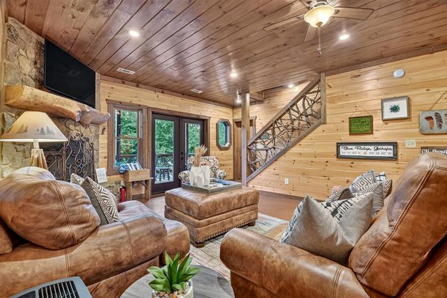 98 Shalom Lane, Blue Ridge, GA 30513