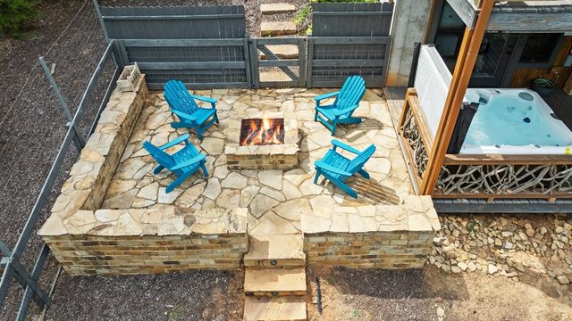 98 Shalom Lane, Blue Ridge, GA 30513