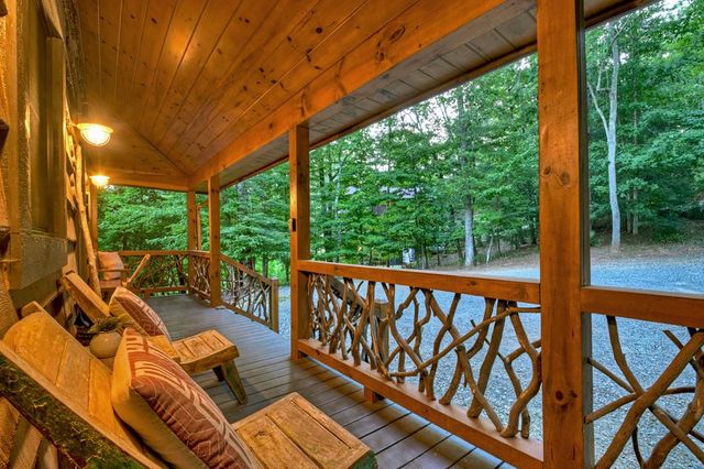 98 Shalom Lane, Blue Ridge, GA 30513