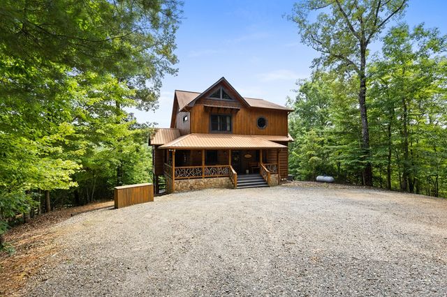 98 Shalom Lane, Blue Ridge, GA 30513